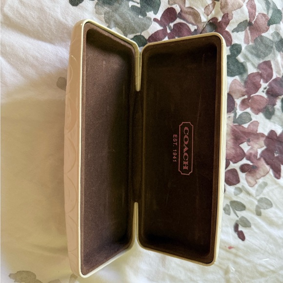 Coach Cream and Brown Eyewear Case - Picture 1 of 2